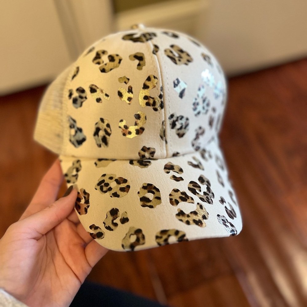 Women’s hat
